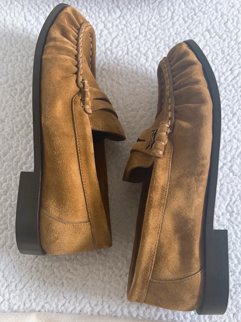 Saint Laurent Women’s YSL Le Loafer Supple in suede - Picture 5 of 16